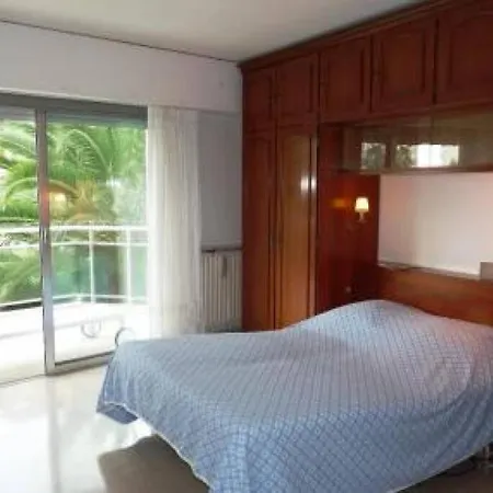 Apartment Three Bedroom, Two Bathroom In With Large Terrace - 880 *